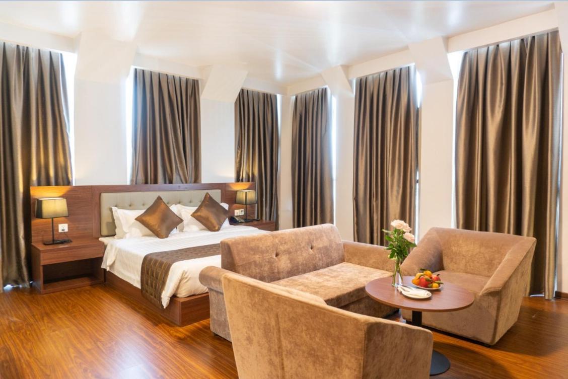 Imperial Boat Hotel Hai Phong Exterior photo