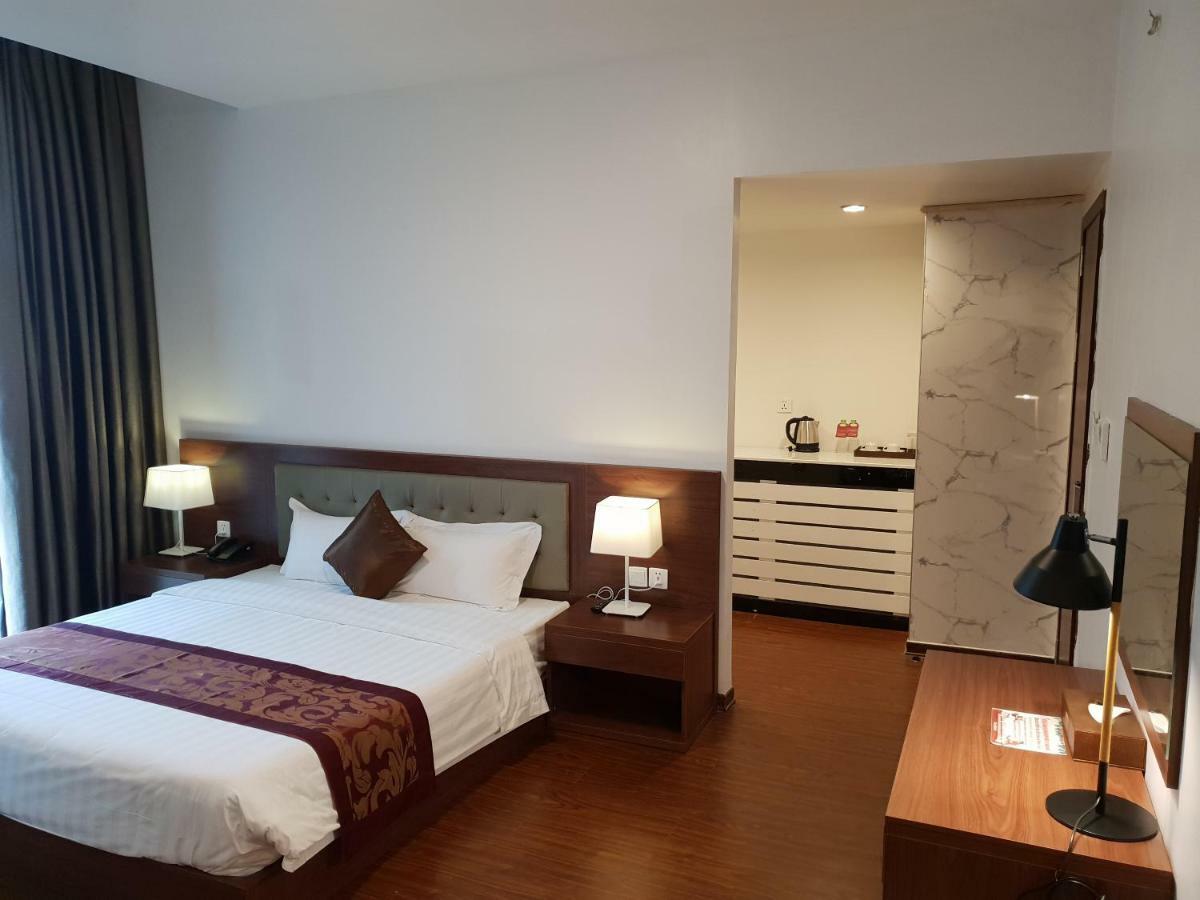 Imperial Boat Hotel Hai Phong Exterior photo